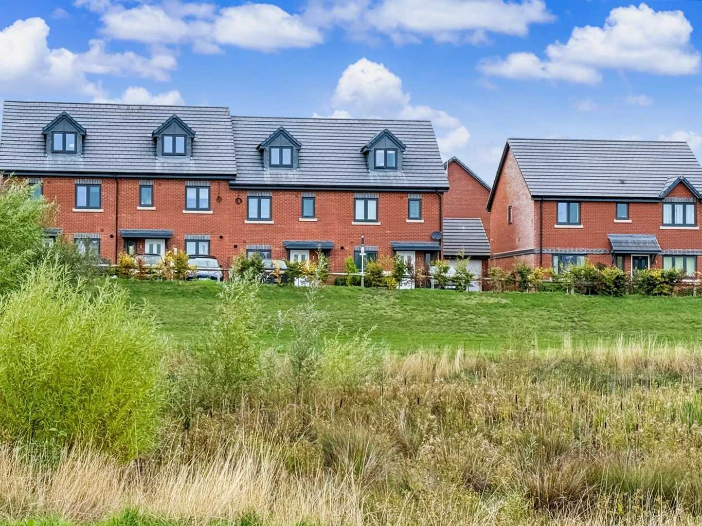 16 Luffield Close, Daventry, NN11 2AF, photo 30