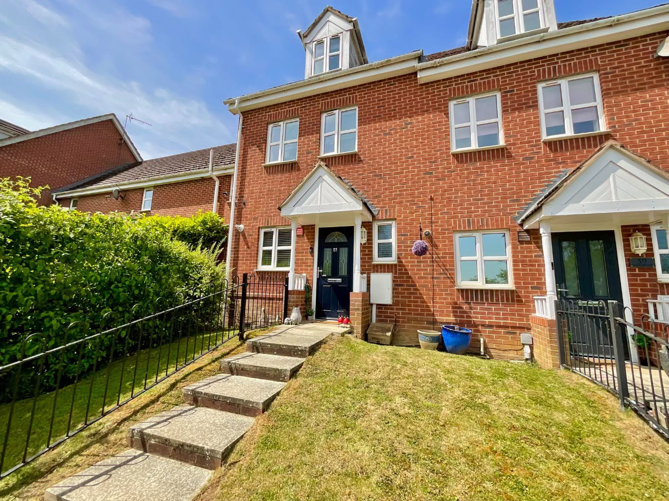 Farnborough Drive