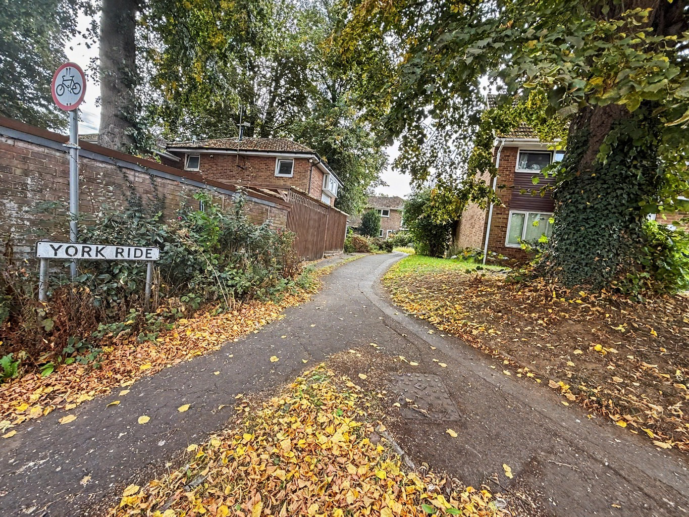 14 York Ride, Weedon, NN7 4PF