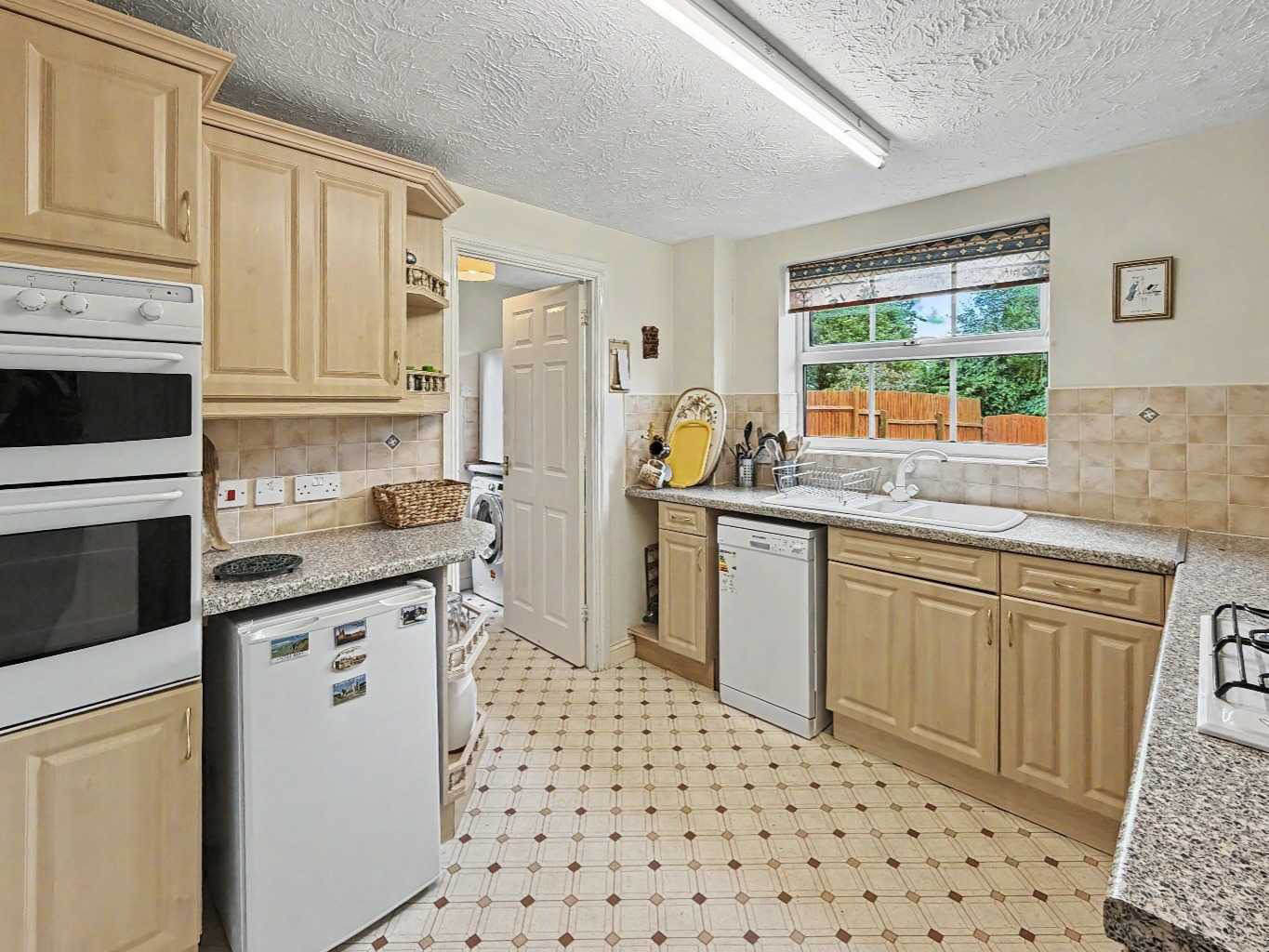 4 Wild Cherry Close, Woodford Halse, NN11 3DL, photo 4
