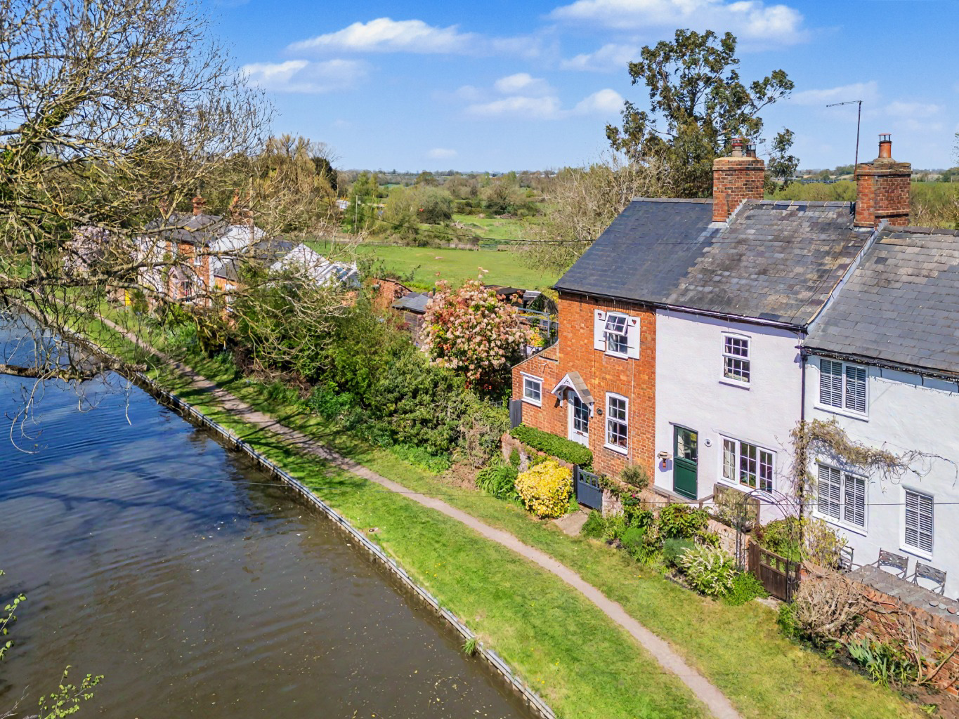 4 New Bridge, Long Buckby Wharf, NN6 7HW