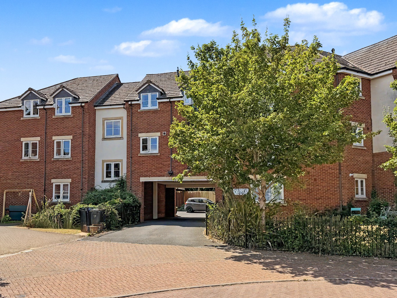 31 Dennetts Close, Daventry, NN11 9AE