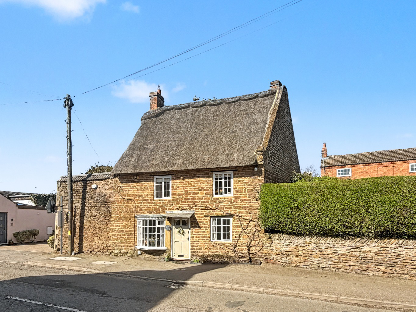 Thatch Cottage, 23 Main Road, Crick, NN6 7TU