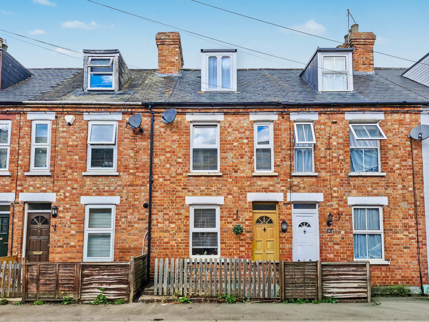 14 Sidney Road, Woodford Halse, NN11 3RR