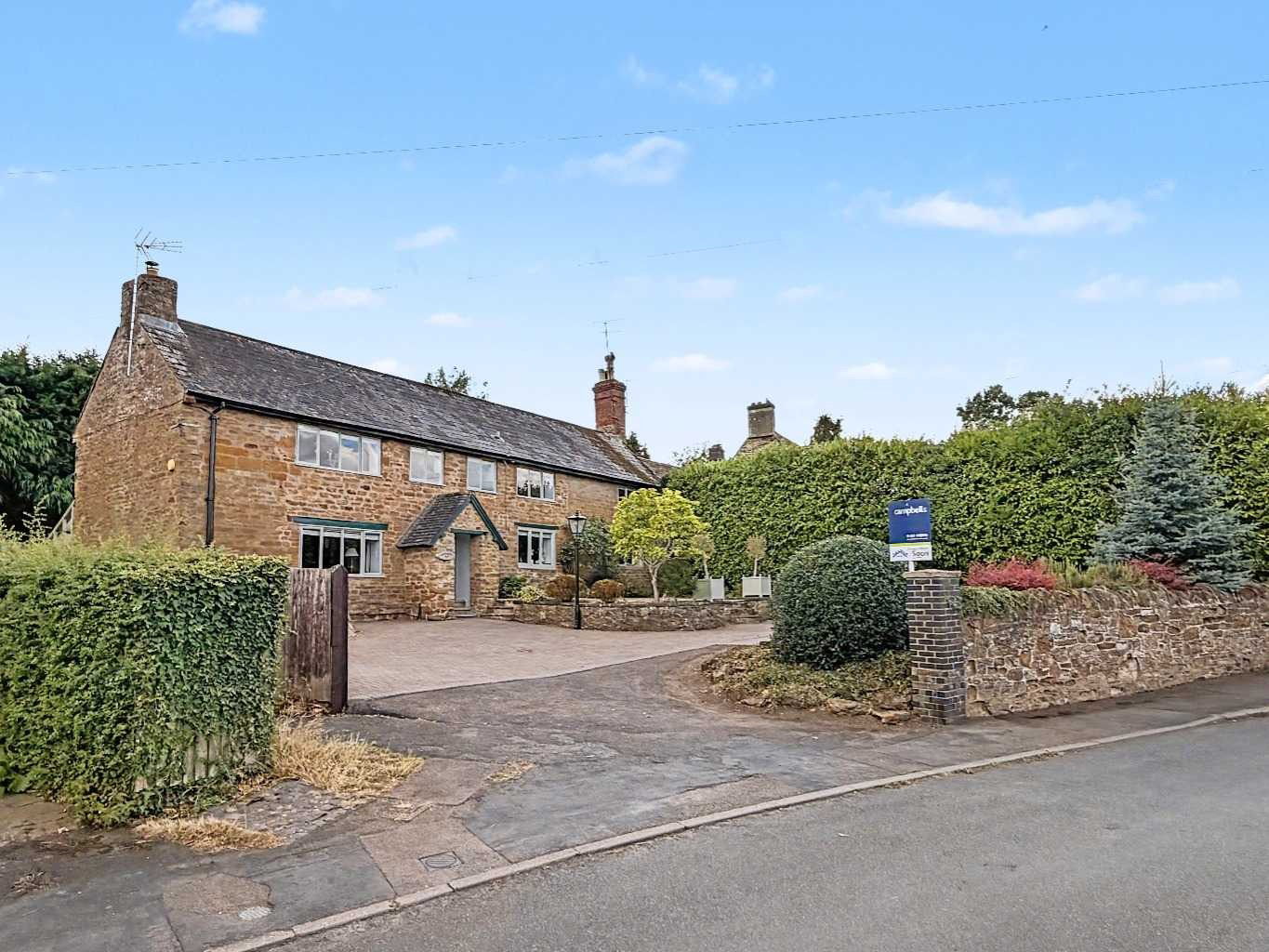 Manor Farm House, 61 Orchard Street, Drayton, Daventry, NN11 9EU, photo 79