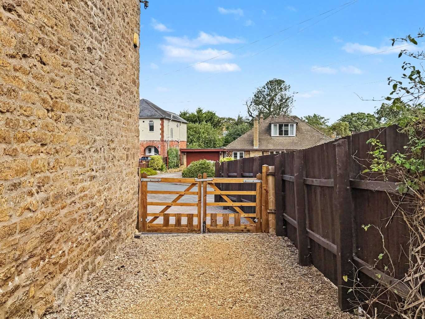 Manor Farm House, 61 Orchard Street, Drayton, Daventry, NN11 9EU, photo 52