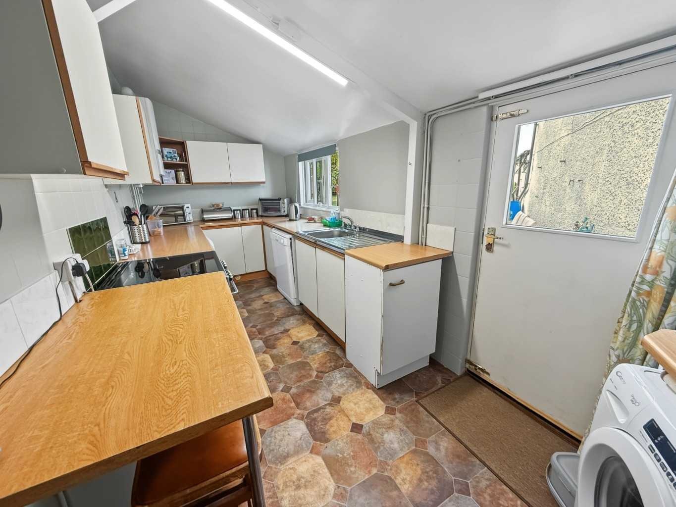 23 Sutton Street, Flore, NN7 4LD, photo 18