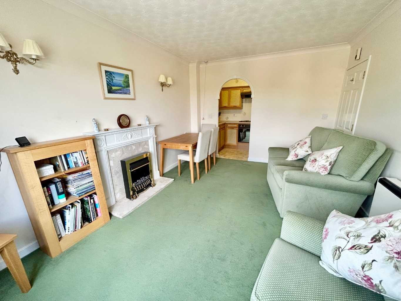 Flat 2, Bredon Court, Station Road, Broadway, WR12 7DL, photo 14
