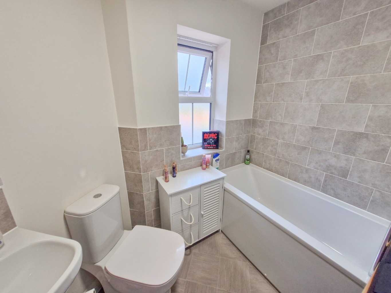20 Celadon Road, Rugby, CV22 5PS, photo 25