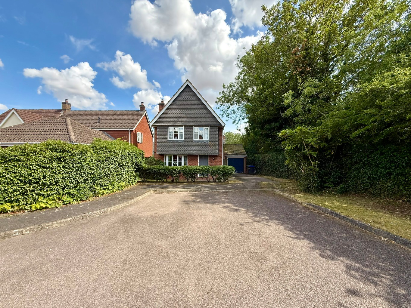 15 Duston Close, Daventry, NN11 9YX