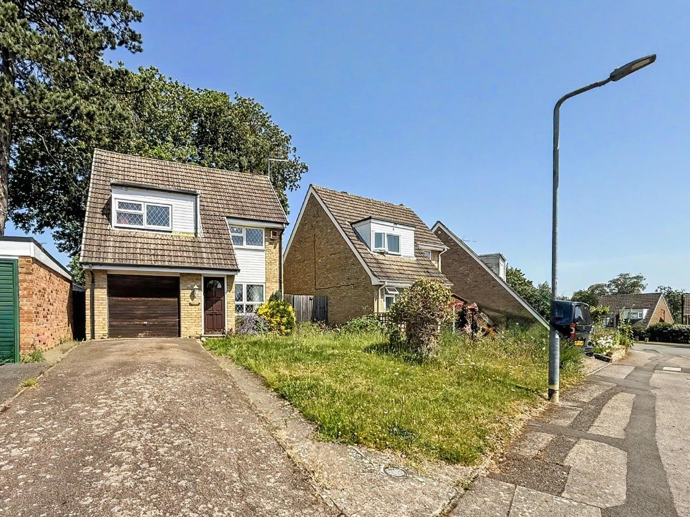 4 Gloucester Close, Weedon, NN7 4PA