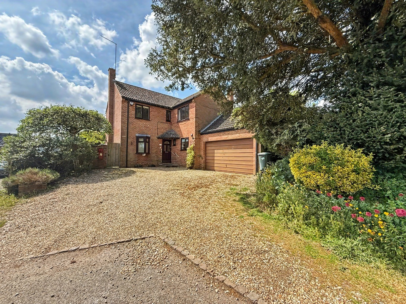 5 Hamilton Lane, Great Brington, NN7 4JJ