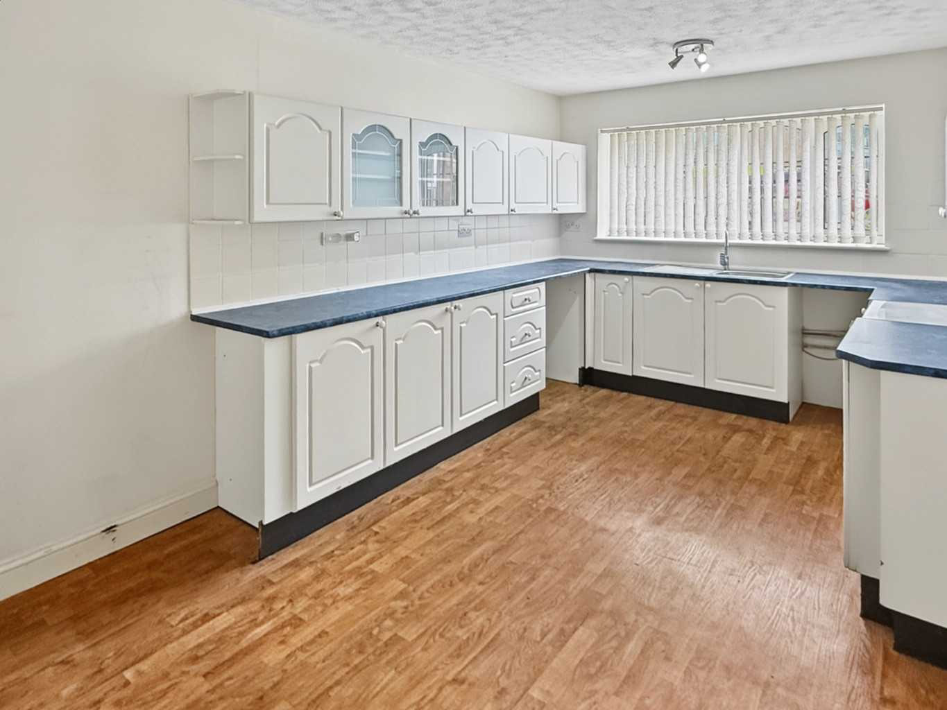 12 Waveney Close, Daventry, NN11 4PY, photo 7