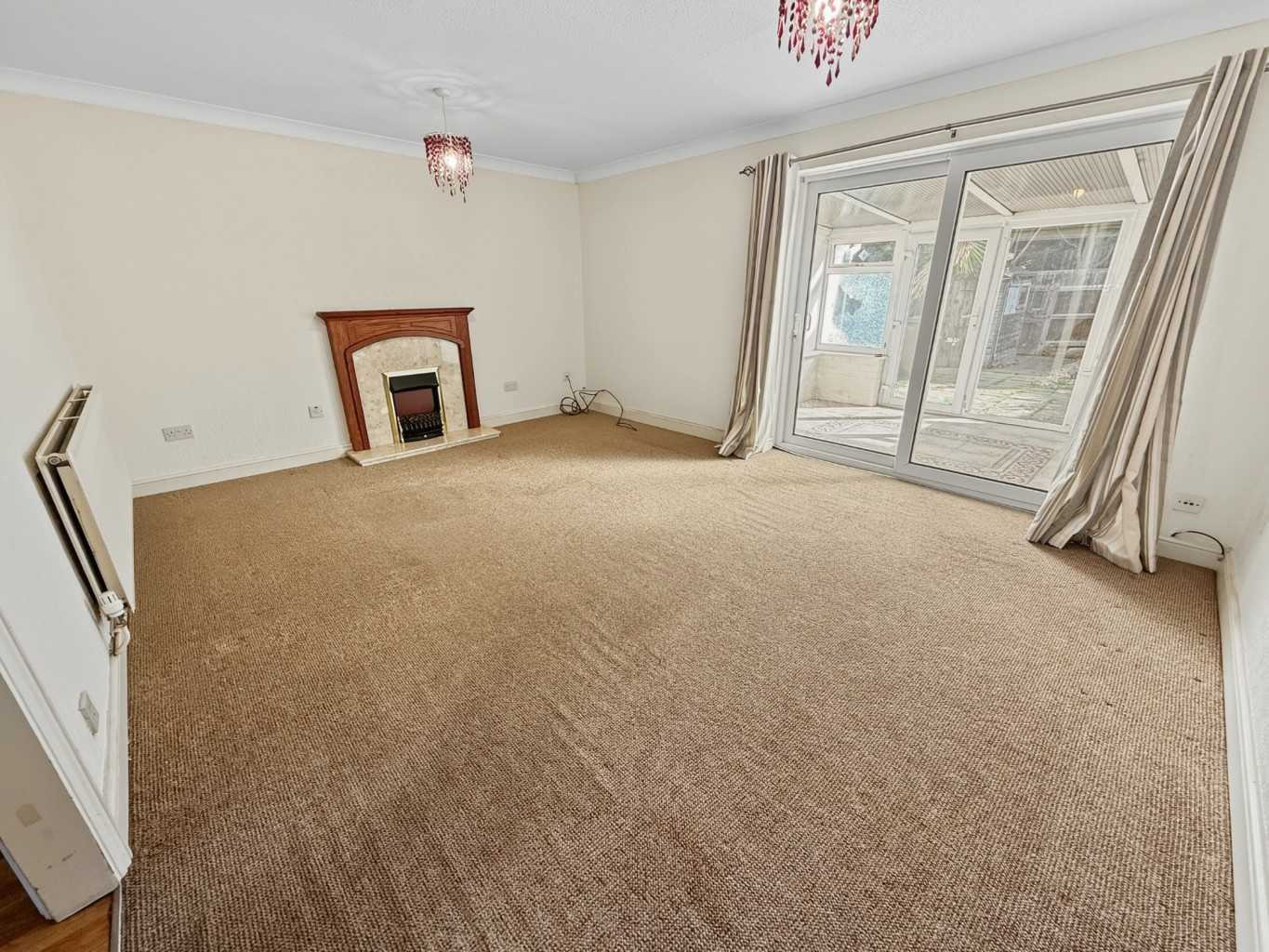 12 Waveney Close, Daventry, NN11 4PY, photo 3