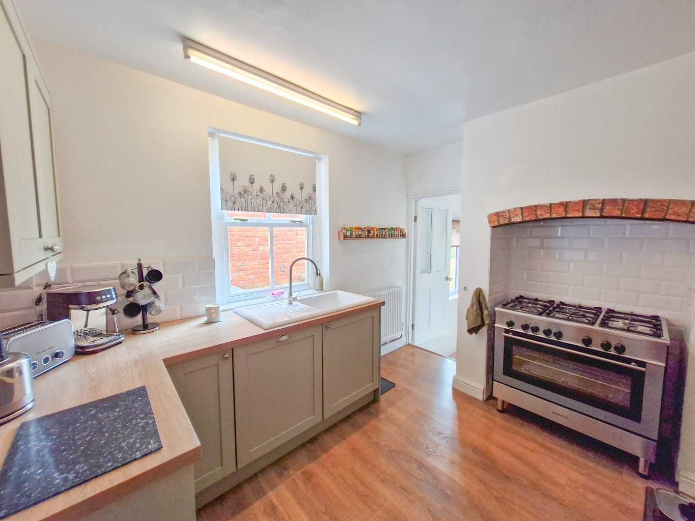 16 Church Street, Woodford Halse, NN11 3RA, photo 10