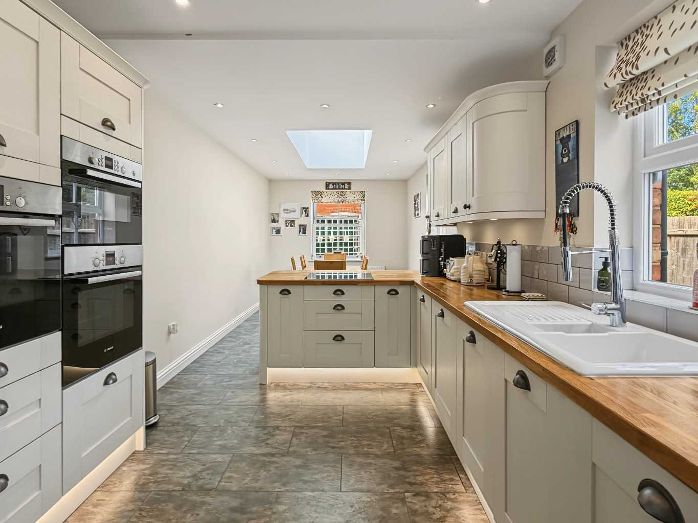 29 Main Road, Crick, NN6 7TU, photo 2