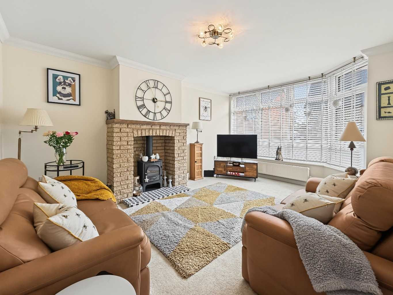 29 Main Road, Crick, NN6 7TU, photo 3