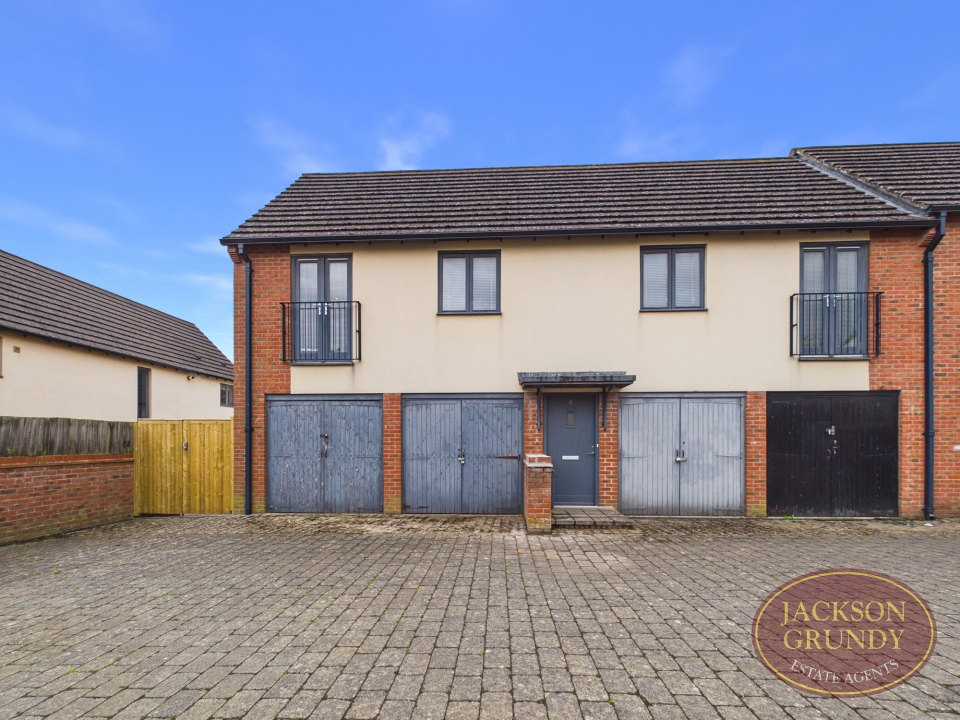 Gifford Lane, Upton, NN5 4DF
