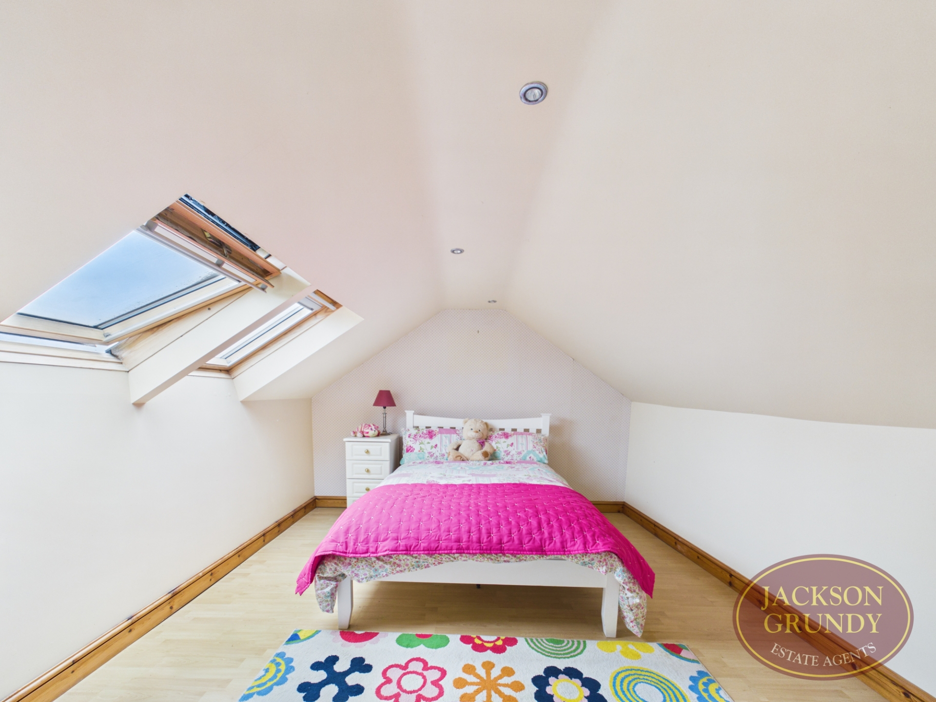 Long Buckby Road, Daventry, NN11 2LT, photo 14