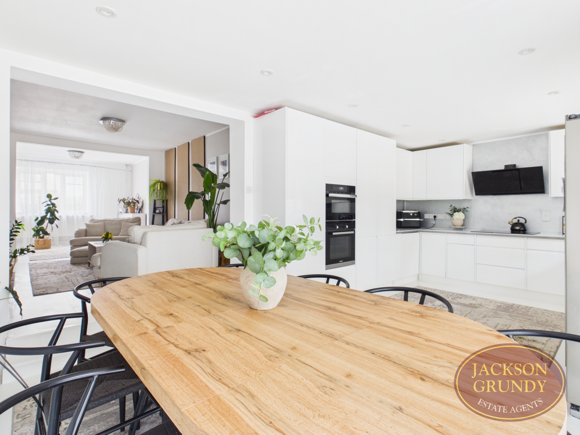 Nelson Avenue, Woodford Halse, NN11 3QW, photo 2