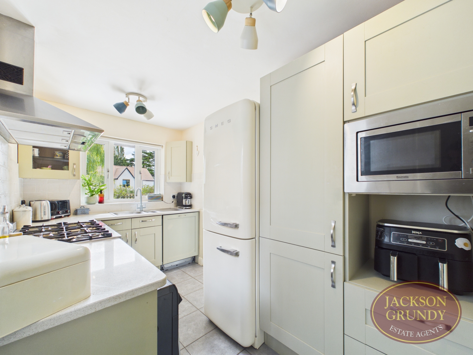 High Street, Weston Favell, NN3 3JS, photo 3