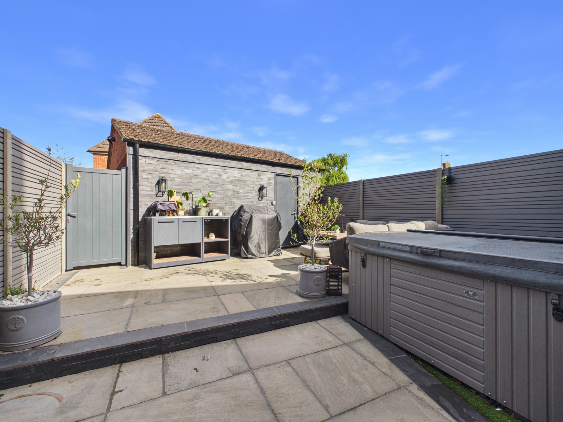South Close, Long Buckby, NN6 7PX, photo 5