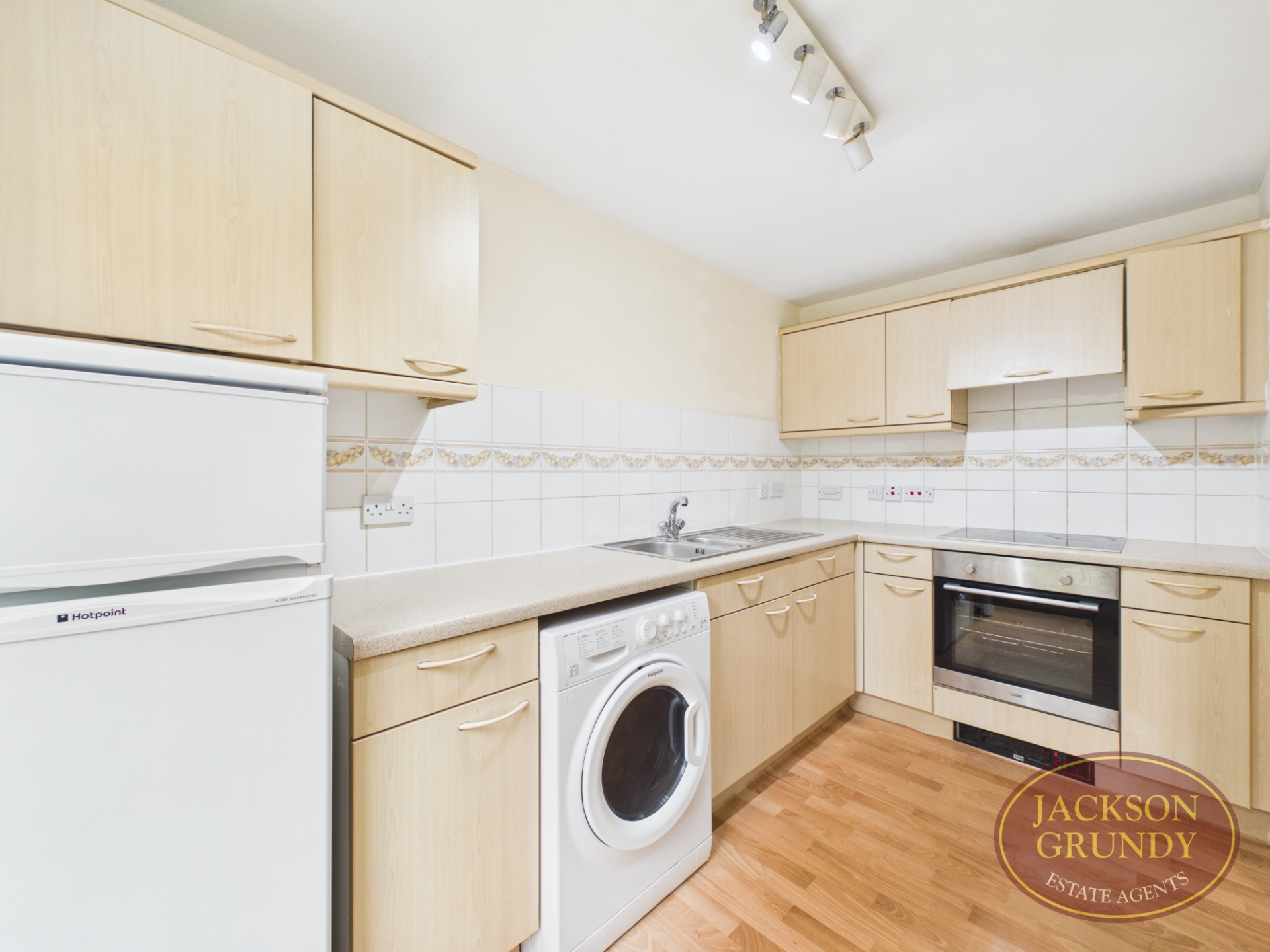 Scholars Court, Derngate, NN1 1ES, photo 3