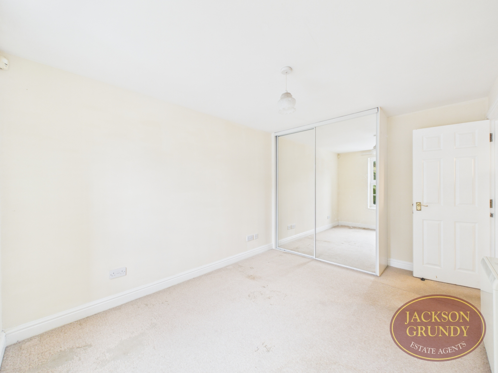 Scholars Court, Derngate, NN1 1ES, photo 8