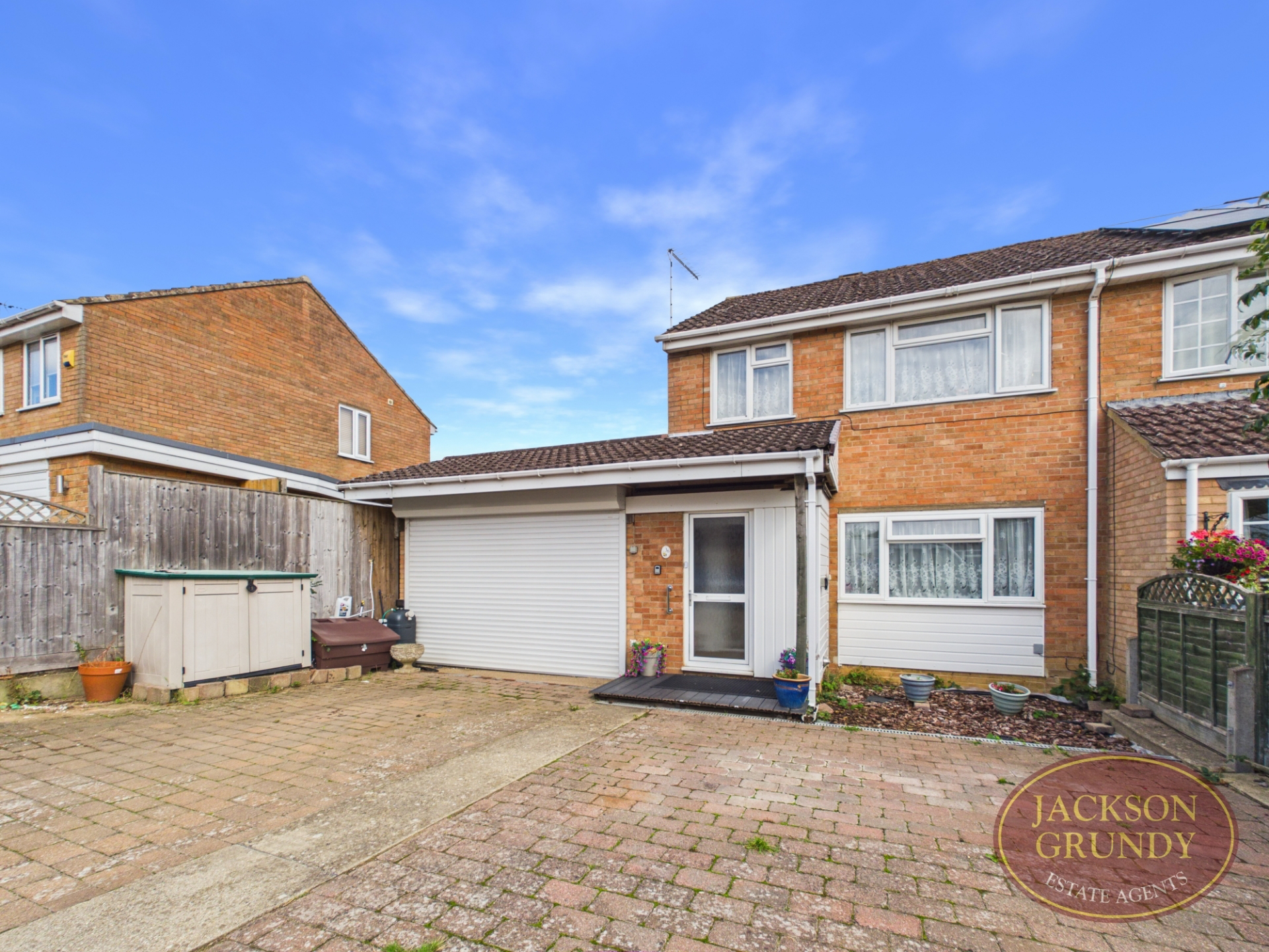 Waggoners Way, Bugbrooke, NN7 3QT