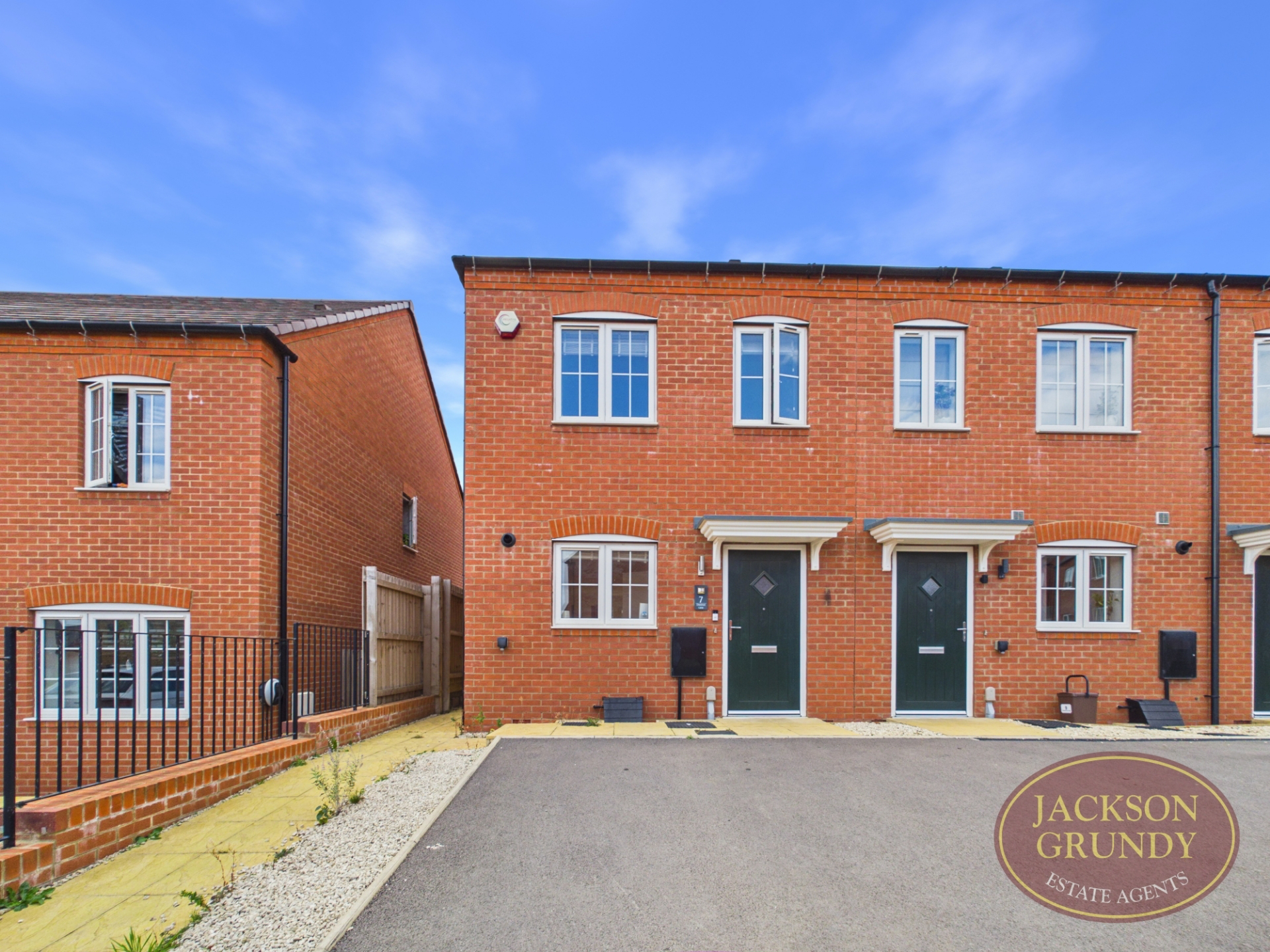 Chestnut Lane, Harpole, NN7 4GX