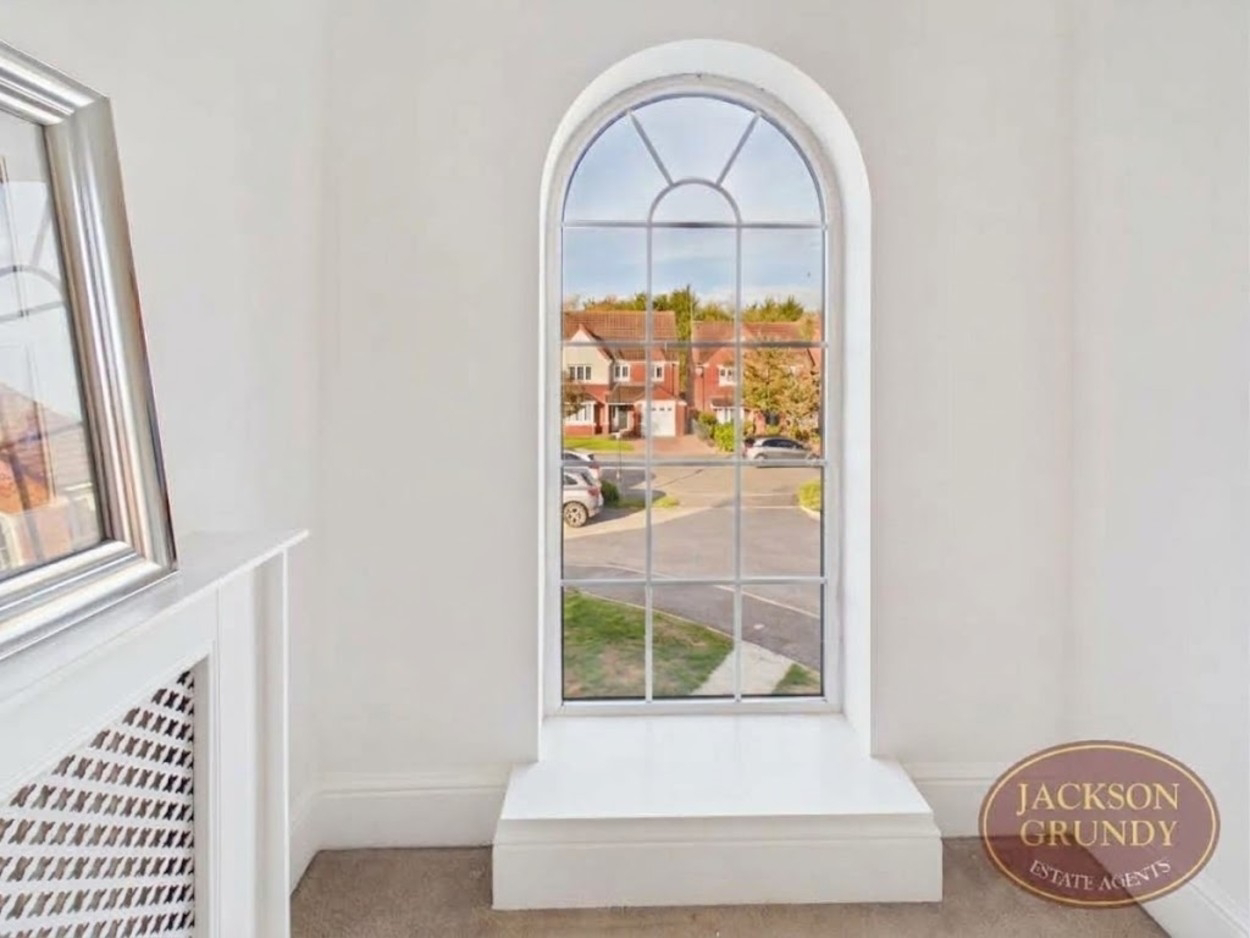 The Spinney, Grange Park, NN4 5BT, photo 12
