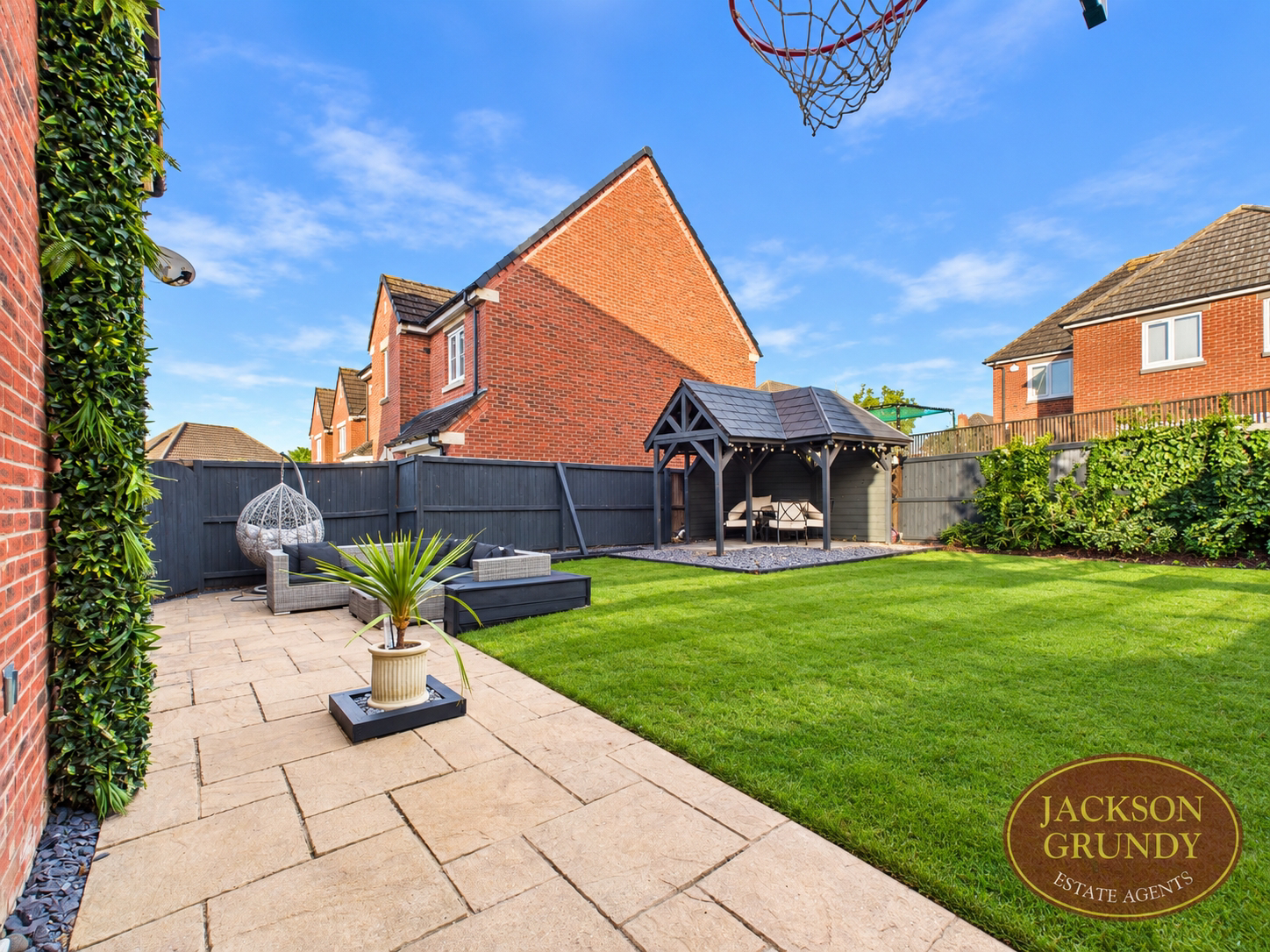 The Spinney, Grange Park, NN4 5BT, photo 18