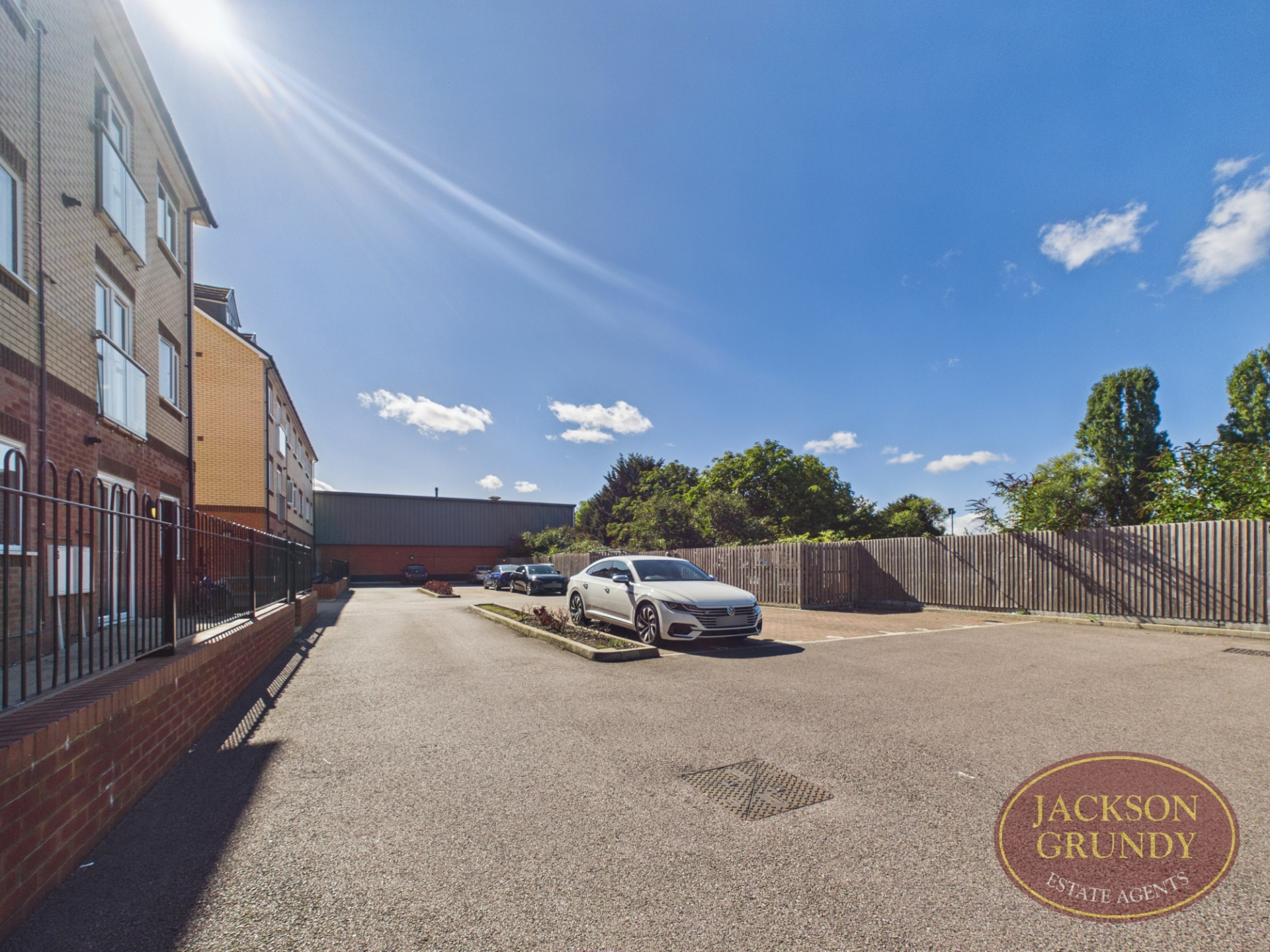 St. Andrews Road, Semilong, NN2 6DA, photo 2