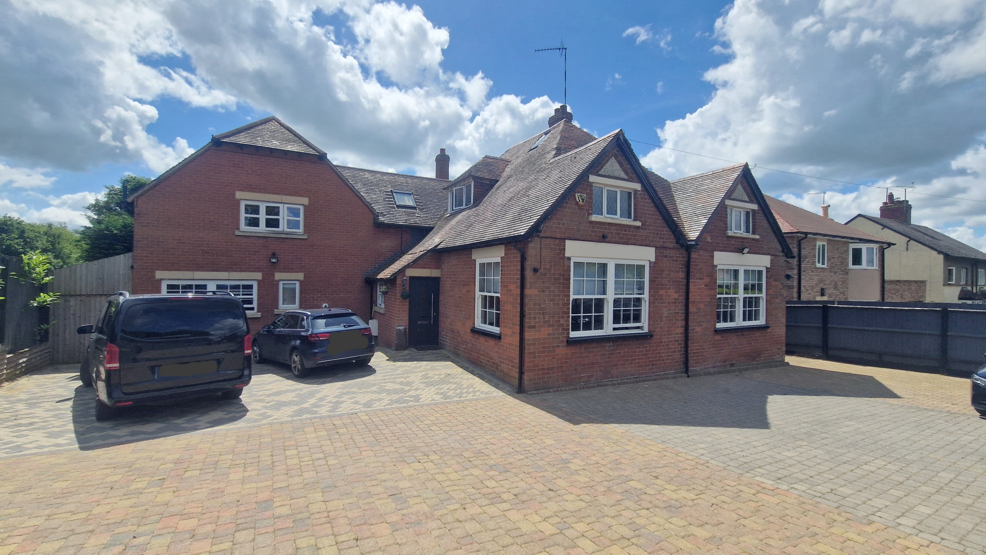 Badby Road West, Daventry, NN11 4HJ