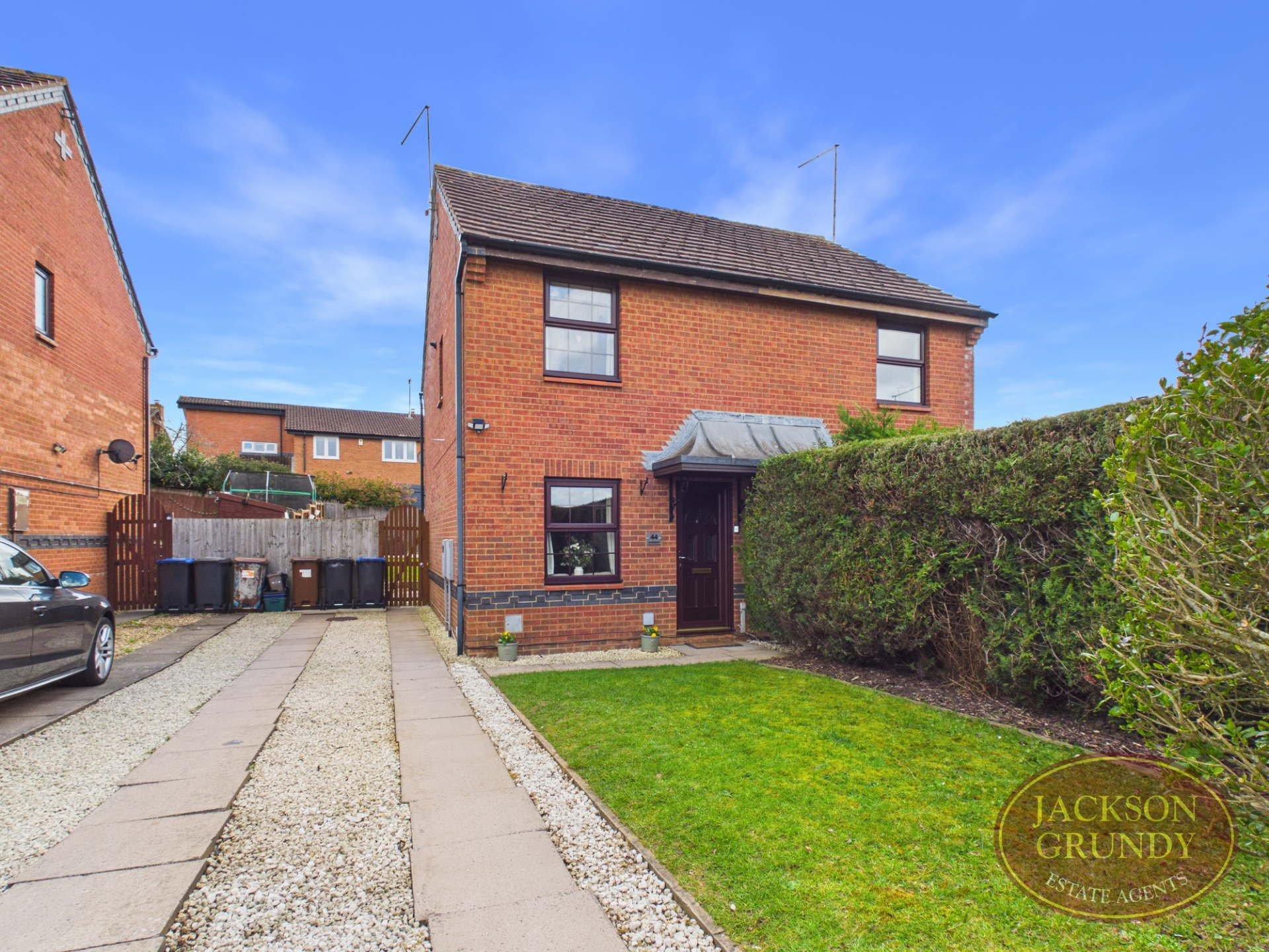 Downsway, East Hunsbury, NN4 0TD