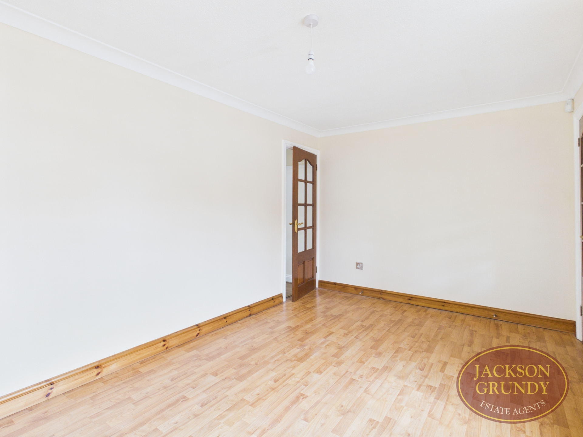 St. Anthonys Close, Daventry, NN11 4UF, photo 6