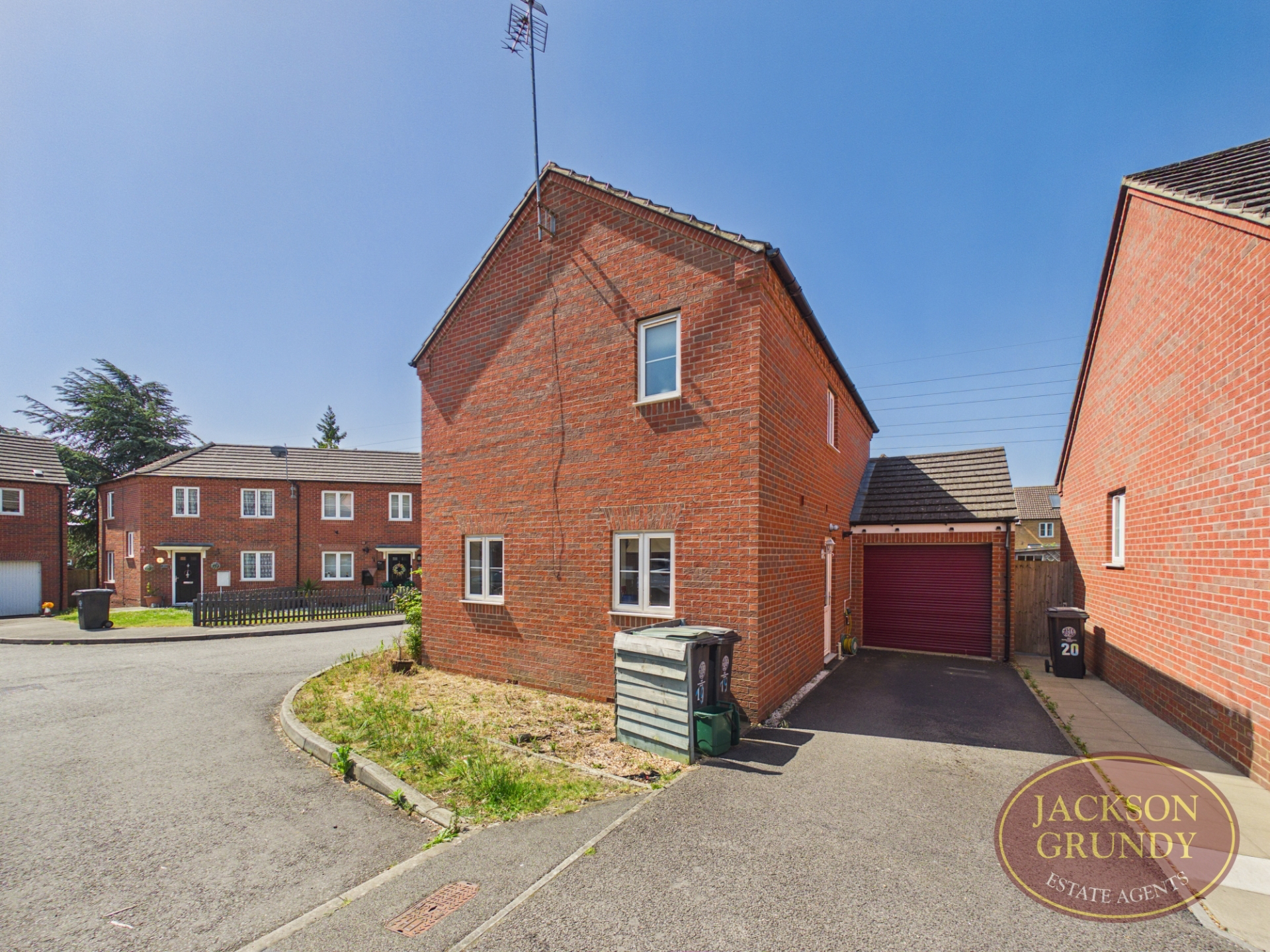 Whitley Close, Irthlingborough, NN9 5GN, photo 2