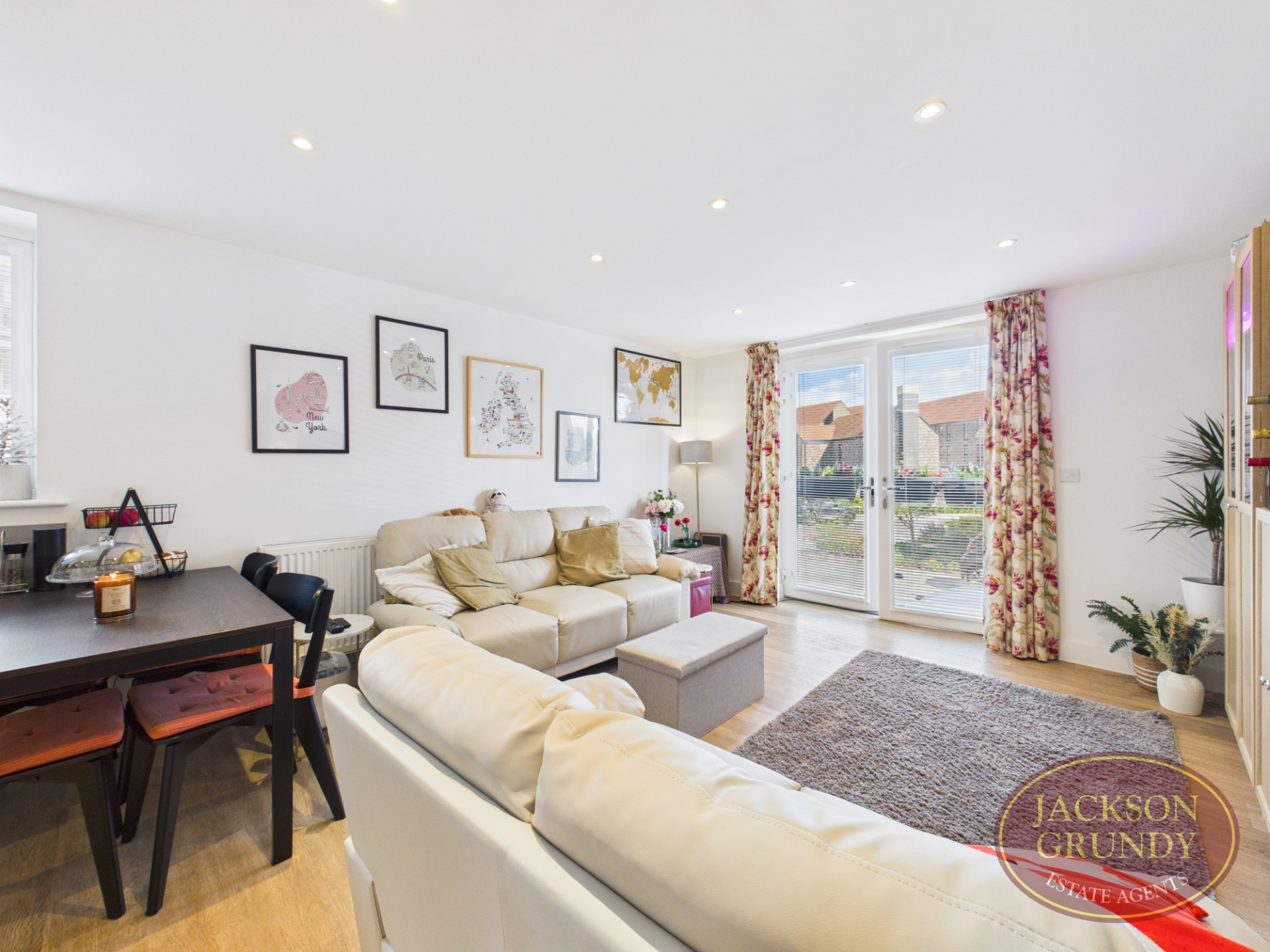 Starling Way, Micklewell Park, NN11 2AH, photo 2