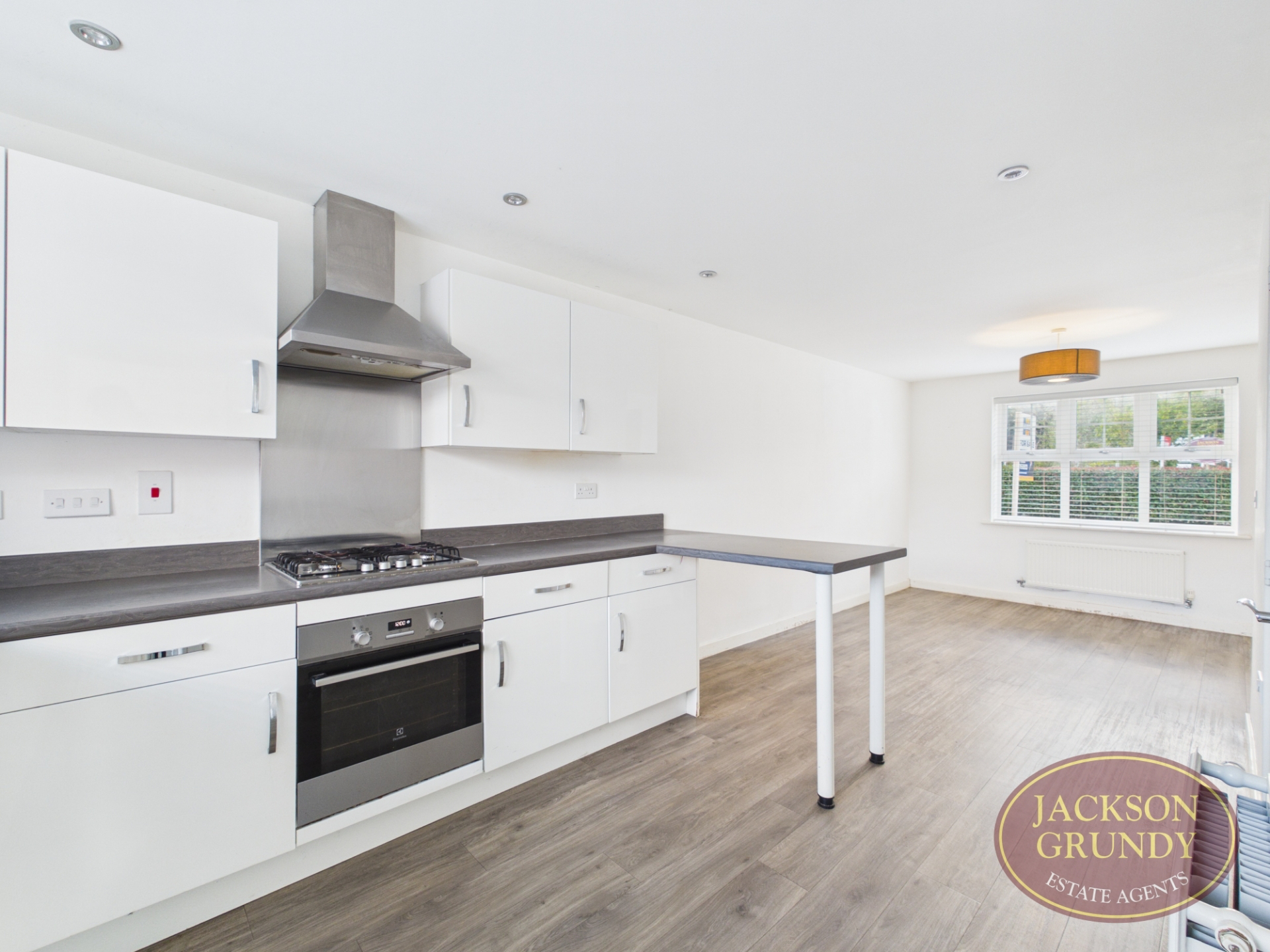 Lee Road, Harlestone Manor, NN5 6WP, photo 2