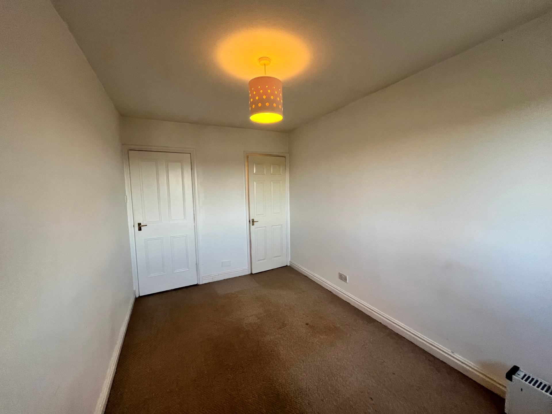 Primrose Hill, Town Centre, NN11 4GF, photo 3