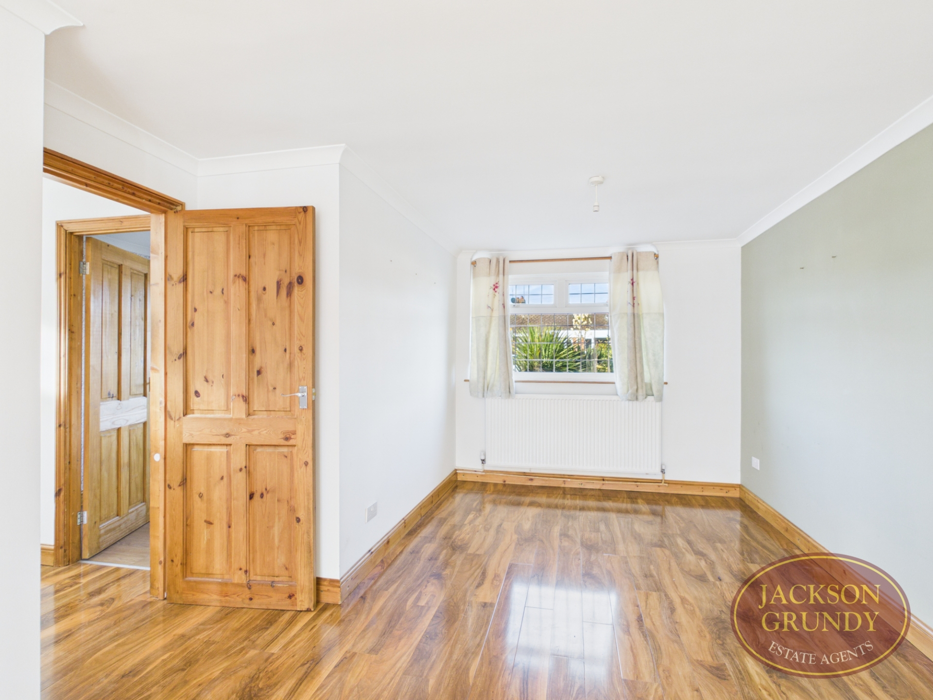 Manor Close, Harpole, NN7 4BX, photo 5
