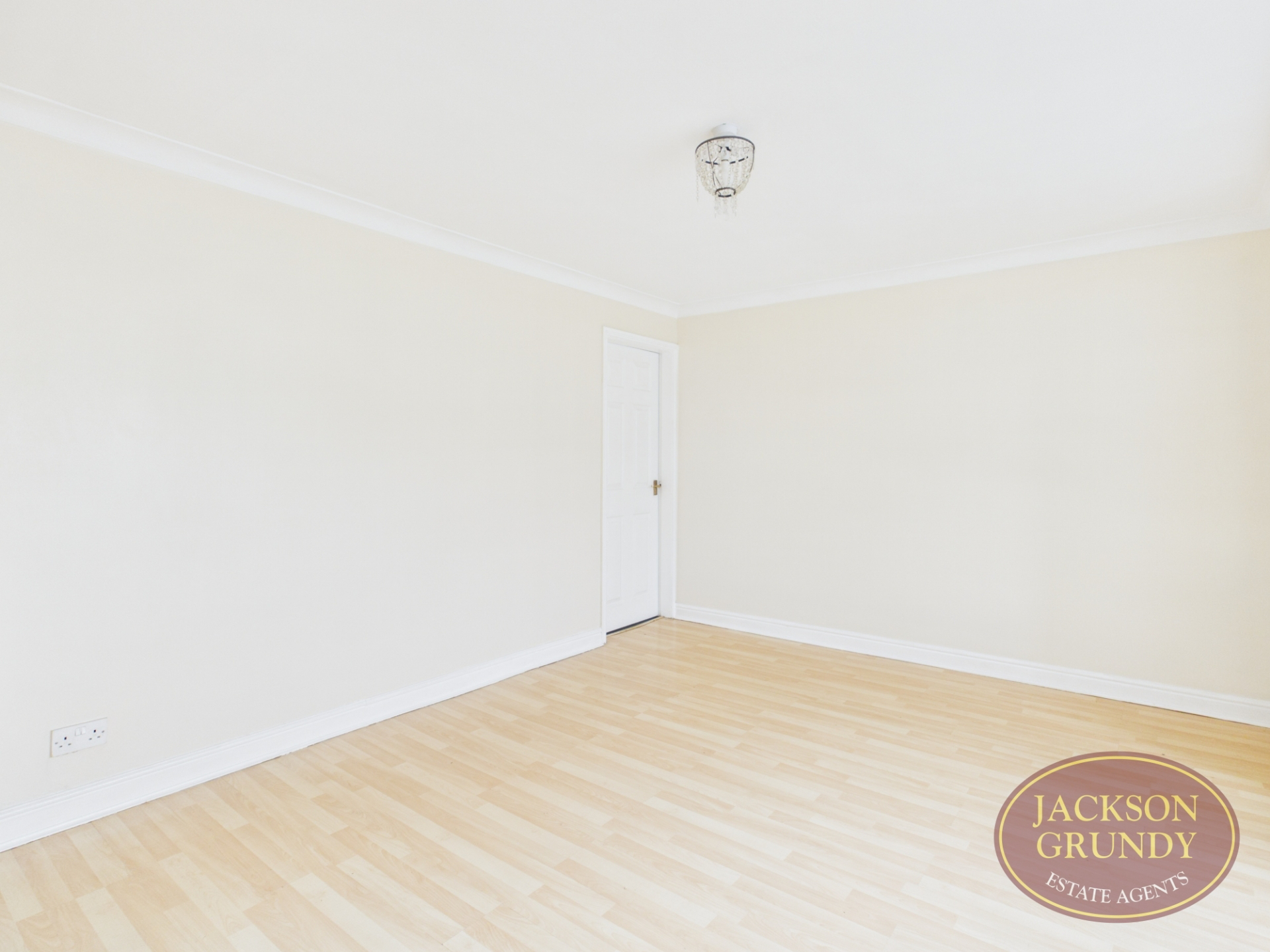Wordsworth Road, The Headlands, NN11 9BE, photo 3
