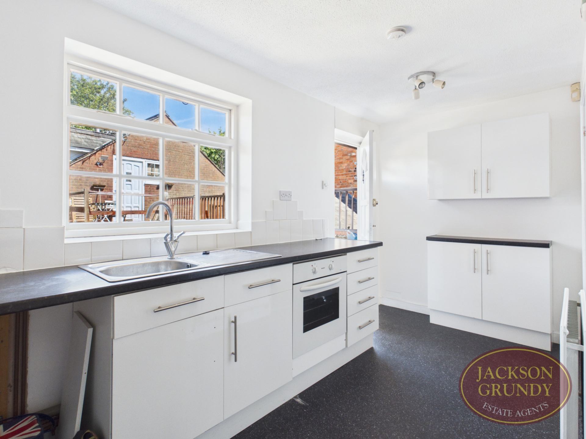 Sheaf Street, Daventry, NN11 4AA, photo 3