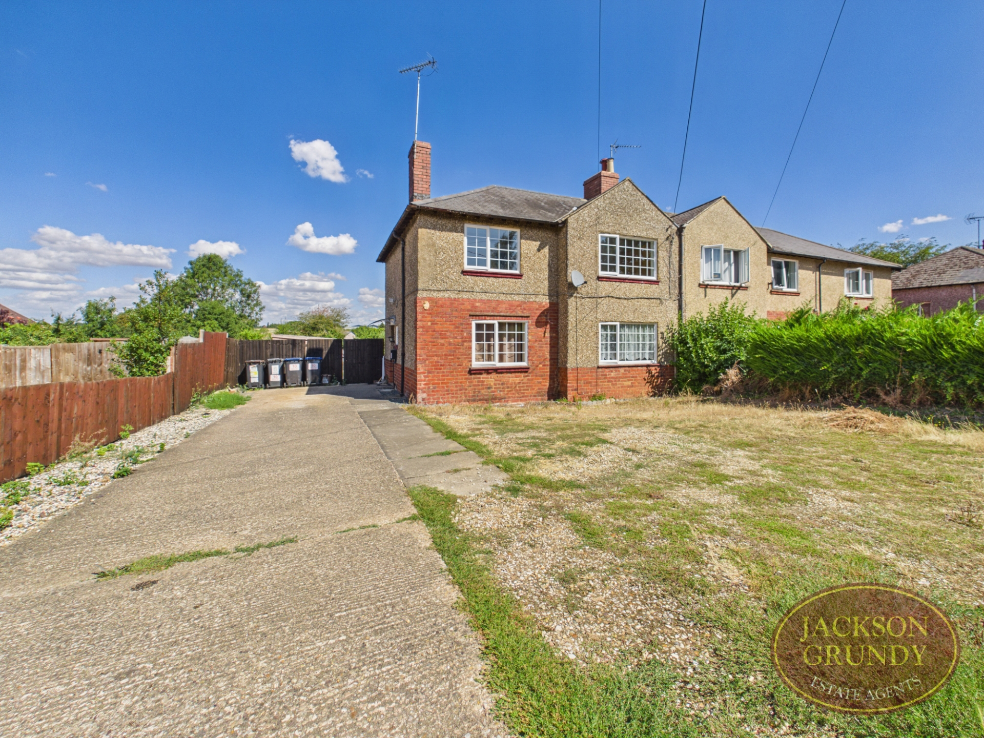 Queen Street, Weedon, NN7 4RA