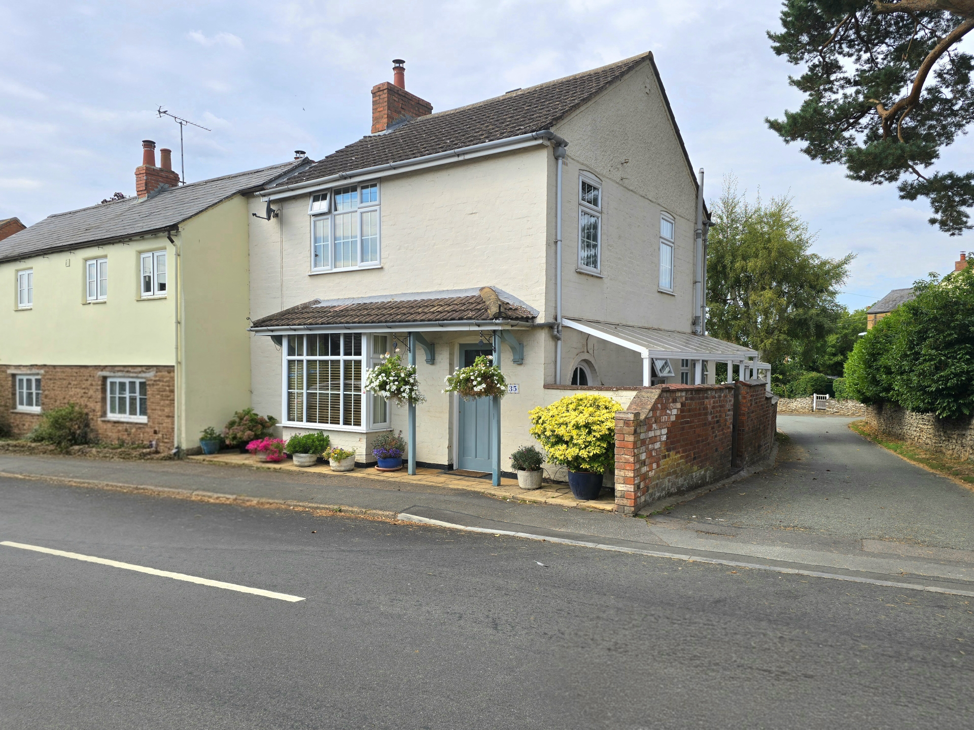 Church Street, Crick, NN6 7TP