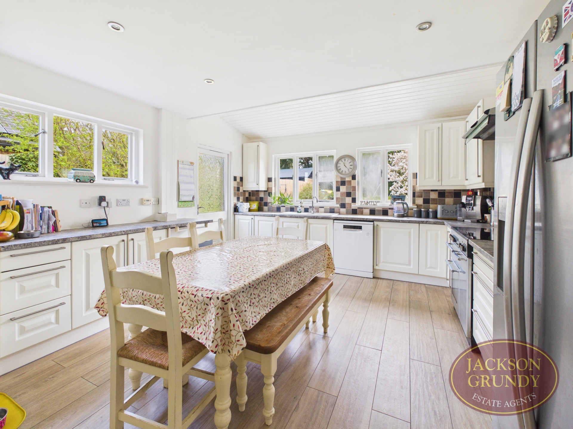Main Street, Watford, NN6 7UY, photo 8