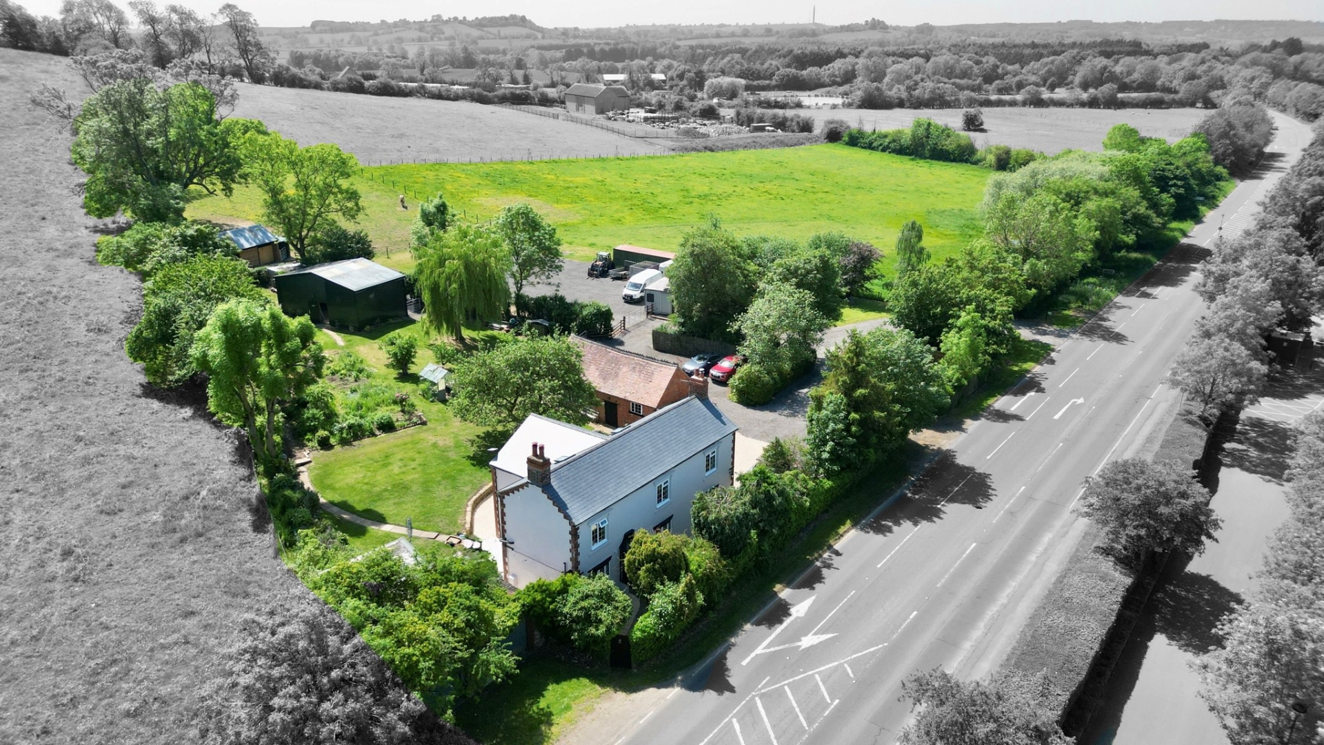 Daventry Road, Staverton, NN11 6JT