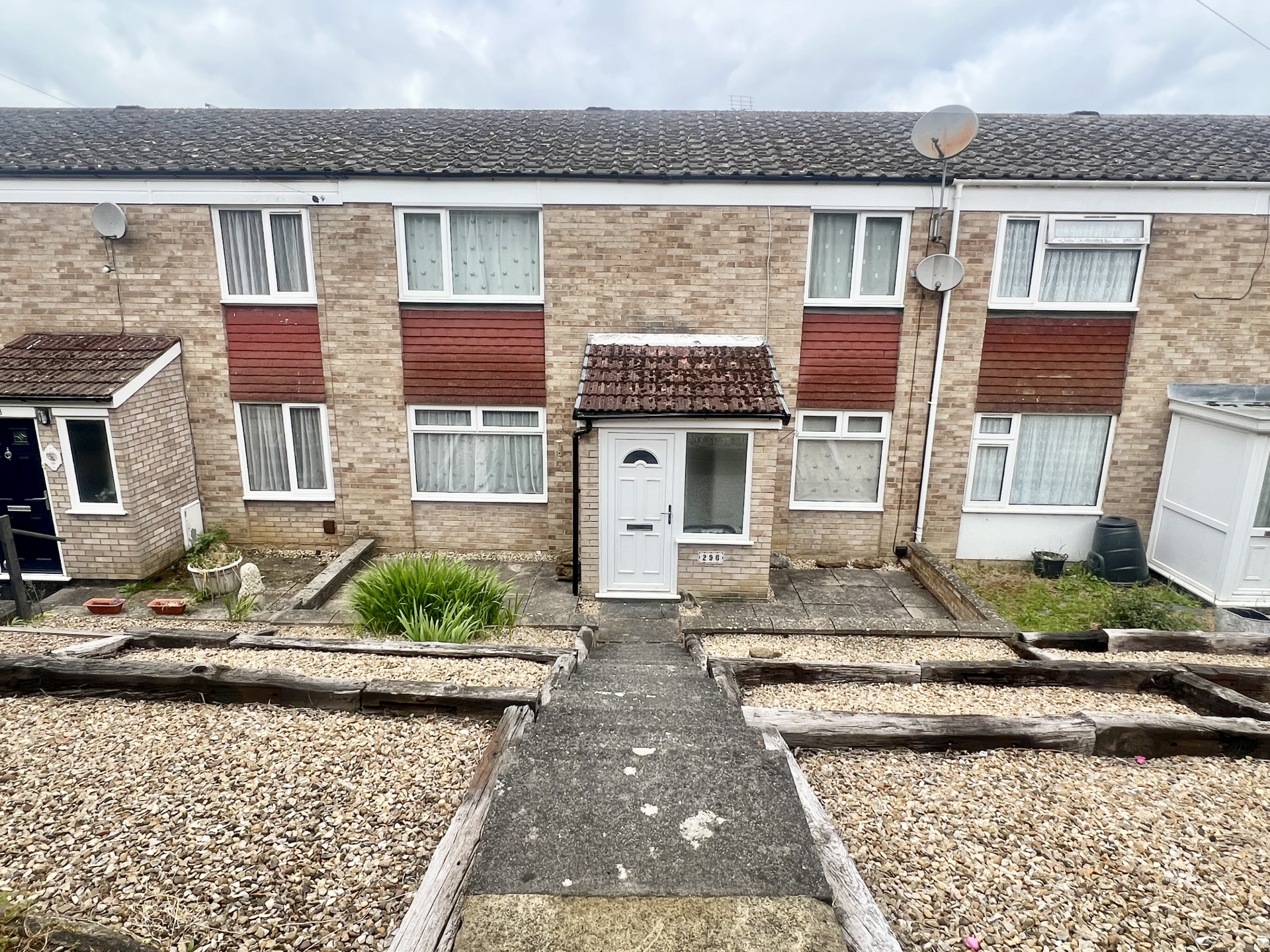 Admirals Way, Southbrook, NN11 4LR