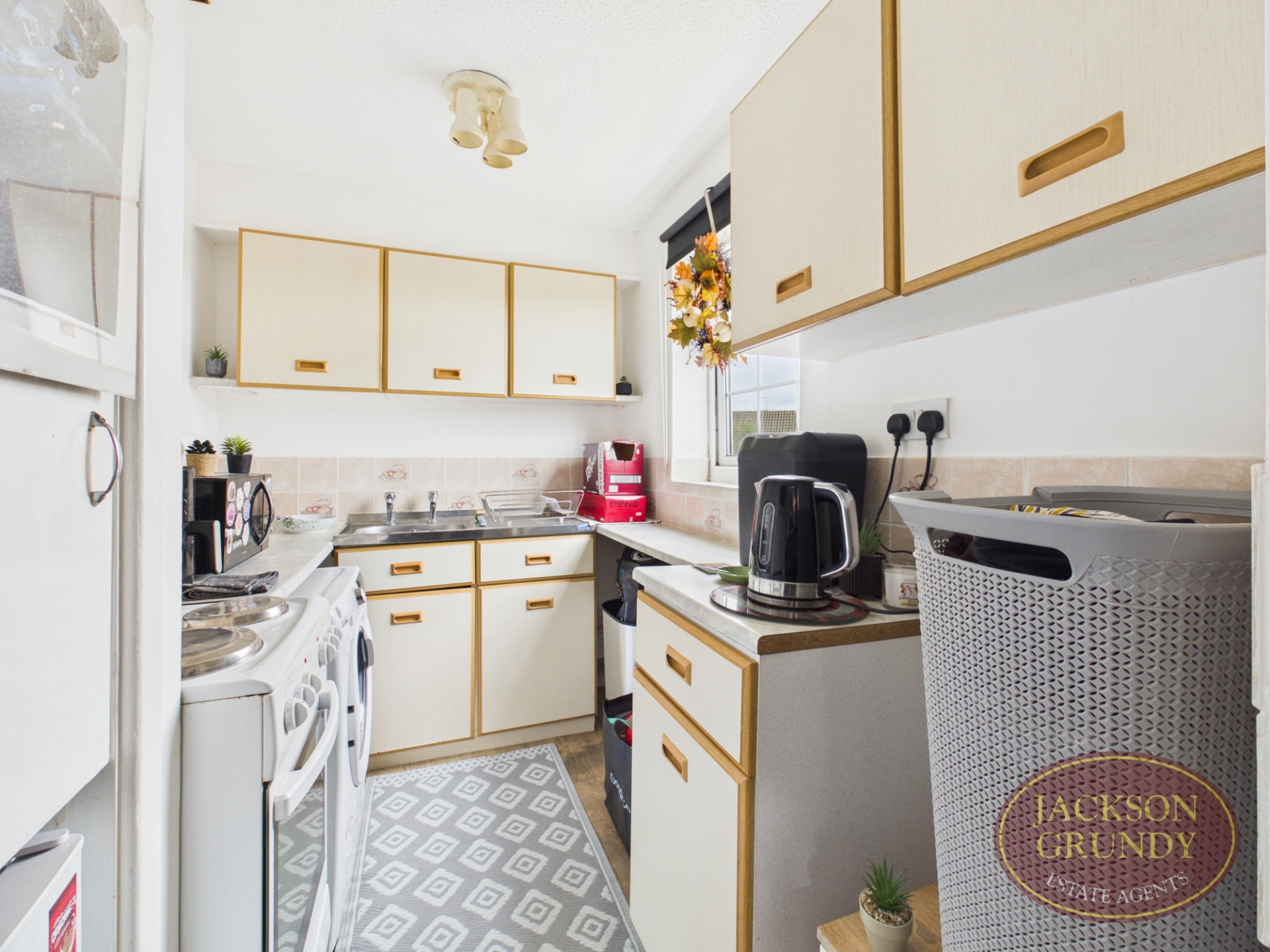 Balliol Road, Stefen Hill, NN11 4SF, photo 2