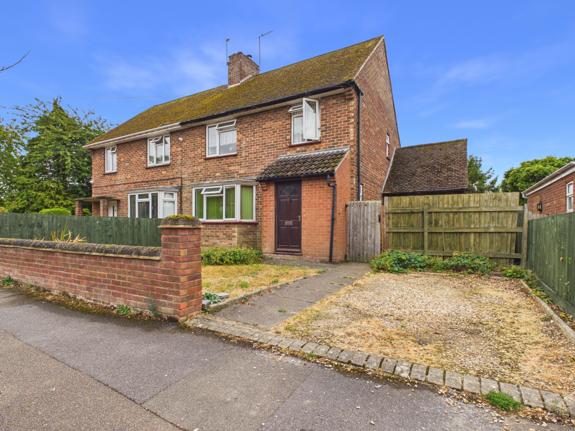 Grasscroft, Long Buckby, NN6 7PZ